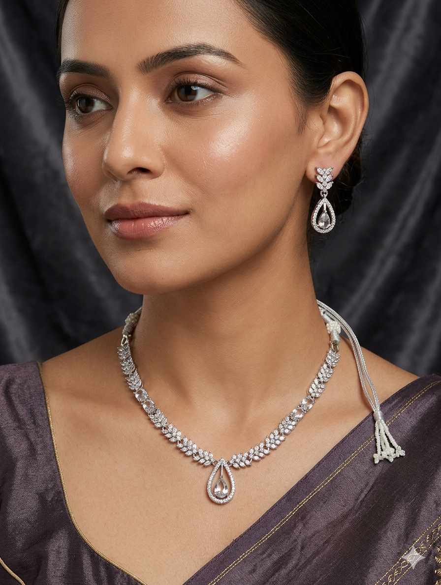 Orniya Necklace Set with Earrings