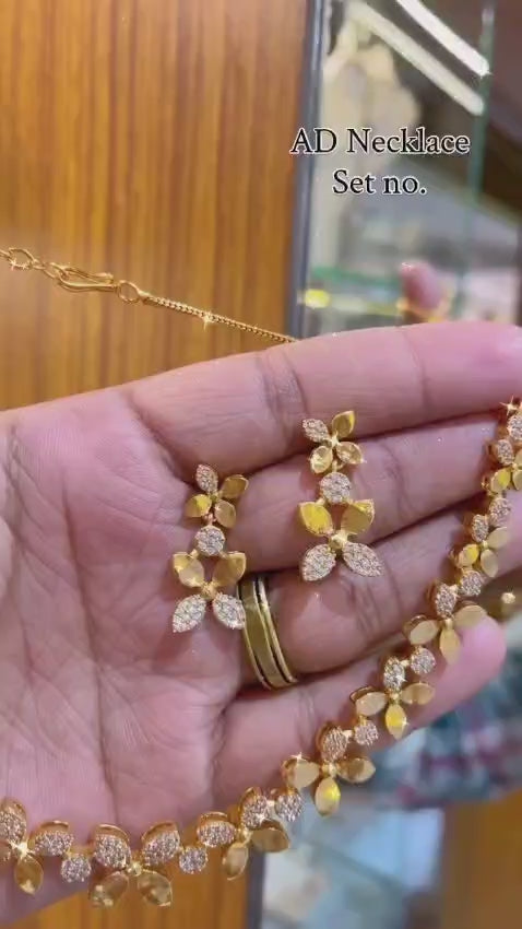 Orniya Necklace Set with Earrings